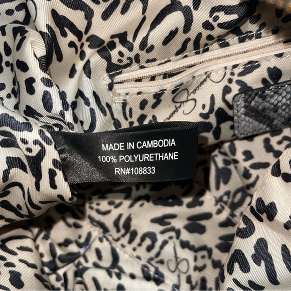 Jessica Simpson Faux Snakeskin Grey Black White Bag Crossbody Purse Tote Python - Picture 7 of 10